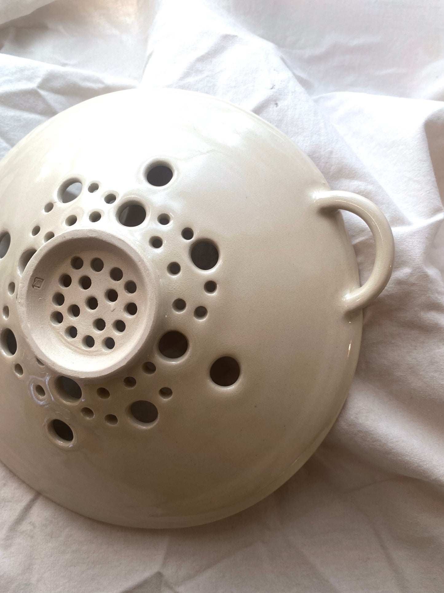 Colander/Berry bowl